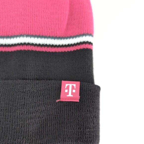 T-Mobile Reversible Unisex One Size Magenta & Black Knit Beanie Winter Hat - New - Picture 5 of 10